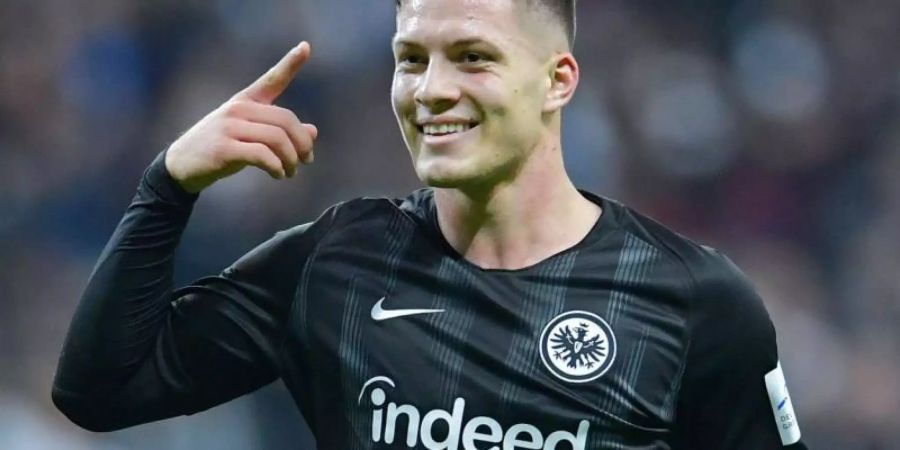 Frankfurts Torschütze Luka Jovic soll vor einem Wechsel zum FC Barcelona stehen. Foto: Uwe Anspach