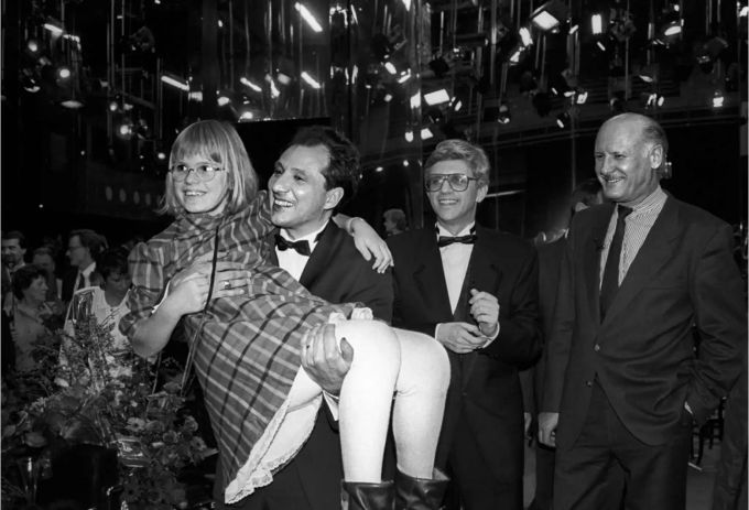 Letzte Tell-Star Sendung 1991 mit Schiedsrichter Roger Cahn, Mitte - Keystone Letzte Tell-Star Sendung 1991 mit Schiedsrichter Roger Cahn, Mitte - Keystone