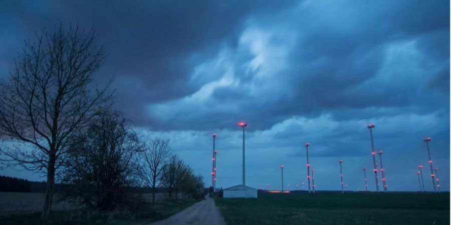 In Wasserauen AI rückte die Alpine Rettung Schweiz aus, um eine Mutter und ihren Sohn aus einem heftigen Gewitter zu retten.