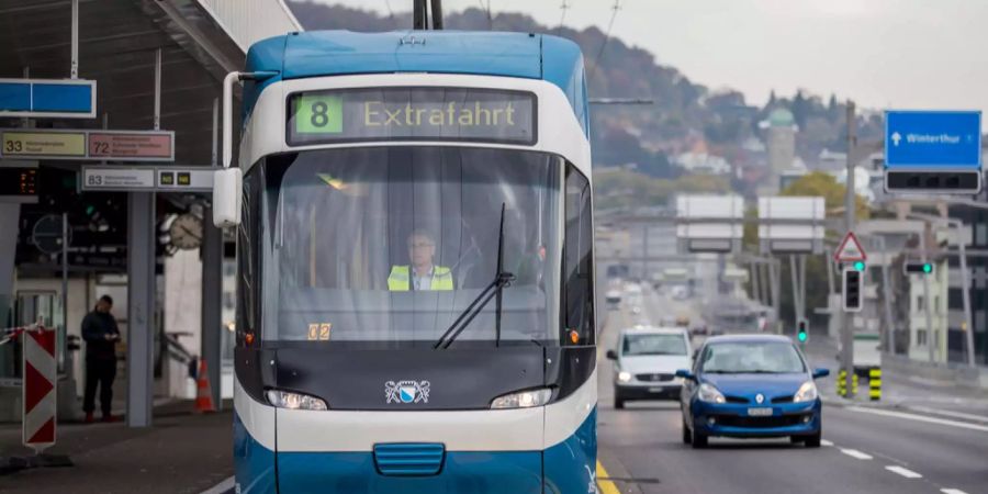 Der Verkehr in der Schweiz schlägt jährlich fast mit 13 Milliarden Franken zu Buche.