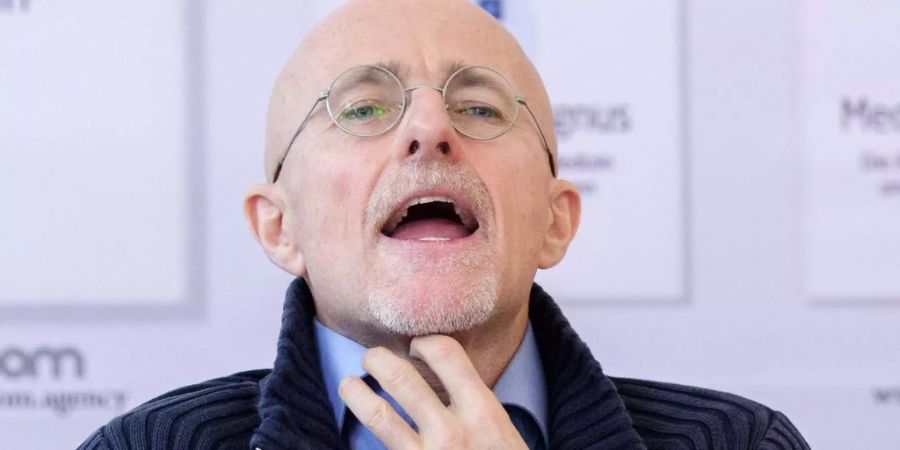 Er macht's vor: Sergio Canavero will als erster Arzt einen Kopf verpflanzen.