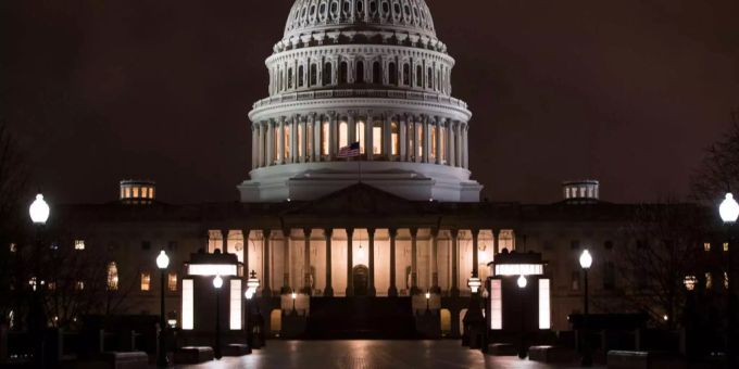 Das aussenwirtschaftliche Defizit der USA ist auf dem höchsten Stand seit neun Jahren. Das aussenwirtschaftliche Defizit der USA ist auf dem höchsten Stand seit neun Jahren.