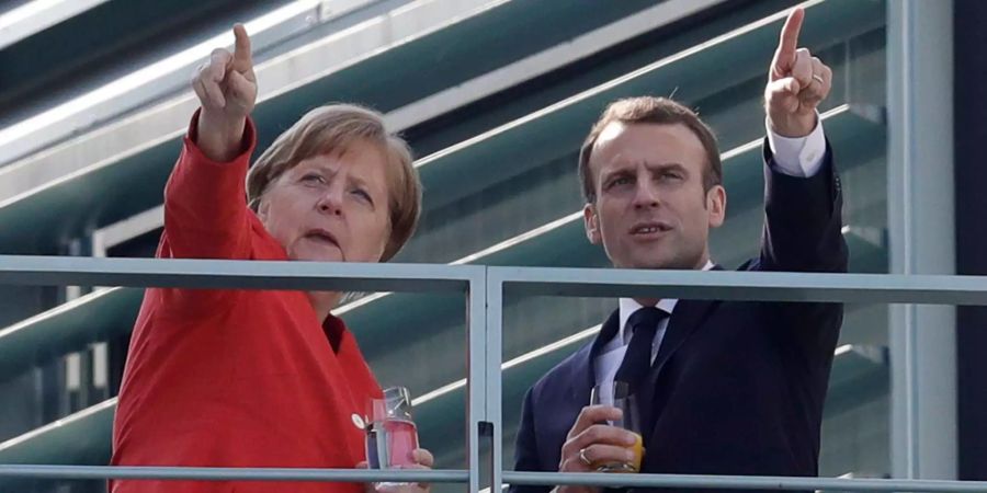 Merkel und Macron kündigten in Berlin an, bei ihren bevorstehenden Besuchen bei US-Präsident Donald Trump gemeinsame Positionen vertreten zu wollen.