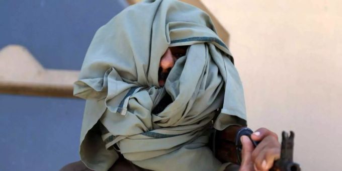 Angriffe von Taliban-Kämpfer auf die Polizei kommen vermehrt vor. (Symbolbild) taliban