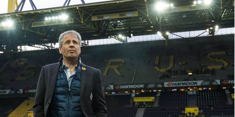 Lucien Favre im Stadion von Borussia Dortmund – es dürfte nur noch eine Frage der Zeit sein, bis er als BVB-Trainer vorgestellt wird.