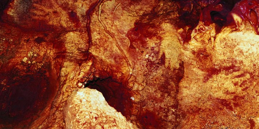 In der Höhle von Maltravieso fanden Wissenschaftler Höhlenmalereien von Neandertalern. Bild: H. Collado