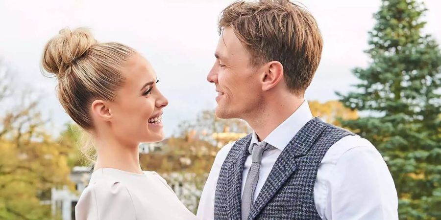 Hochzeit aus Liebe: Model Alena und Ex-Fussballer Clemens Fritz.