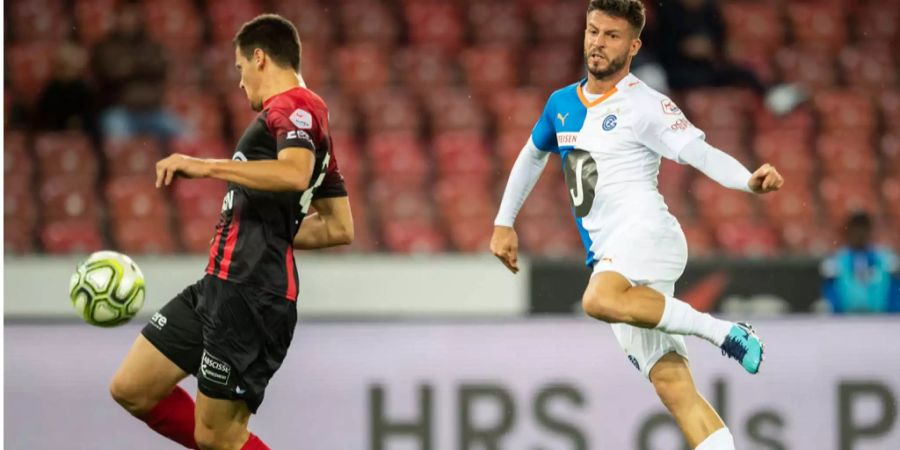 Marco Djuricin (rechts) erzielt das 1:0 gegen Xamax.