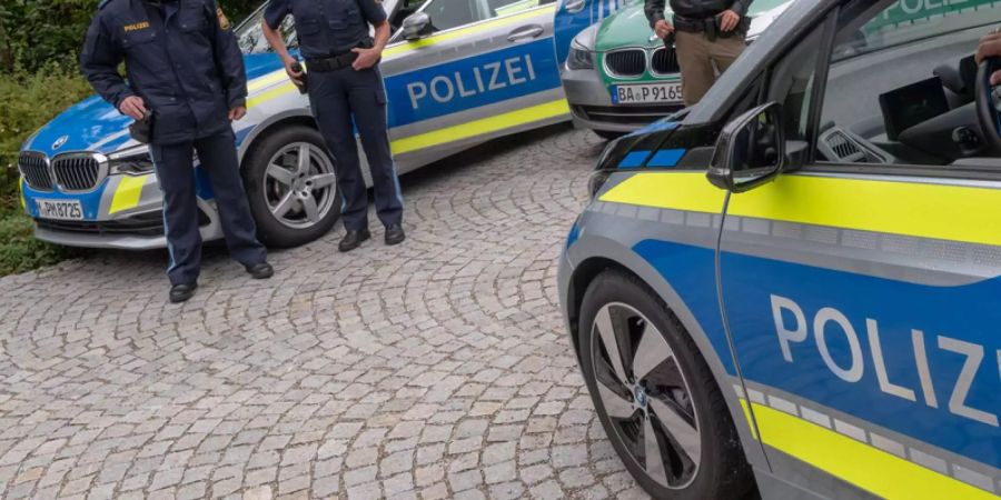 Bei dem Unfall in Bayern wurden 14 Personen teils schwer verletzt.