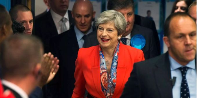 Grossbritanniens Ministerpräsidentin Theresa May bei der Parlamentswahl 2017. Grossbritanniens Ministerpräsidentin Theresa May bei der Parlamentswahl 2017.