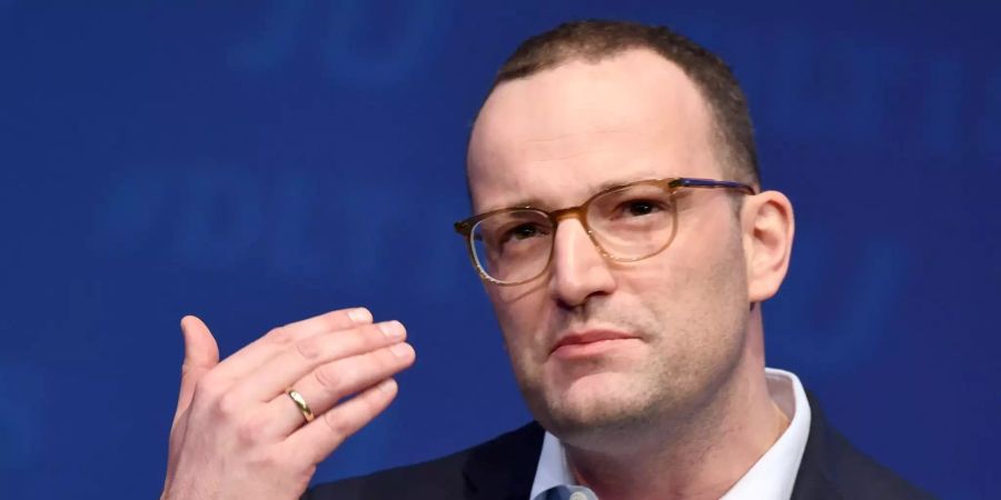 Jens Spahn (CDU), Bundesgesundheitsminister, spricht beim Deutschlandtag der Jungen Union (JU).