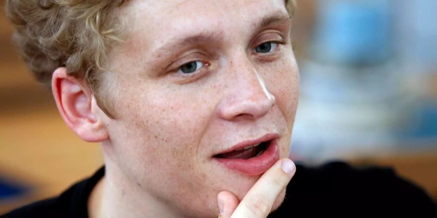 Schauspieler und Regisseur Matthias Schweighoefer beantwortet Fragen