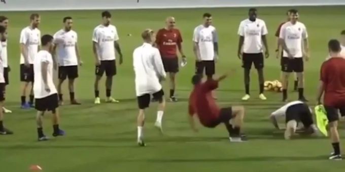 Vor Supercup-Final - Hier säbelt Milans Higuain Trainer Gattuso um