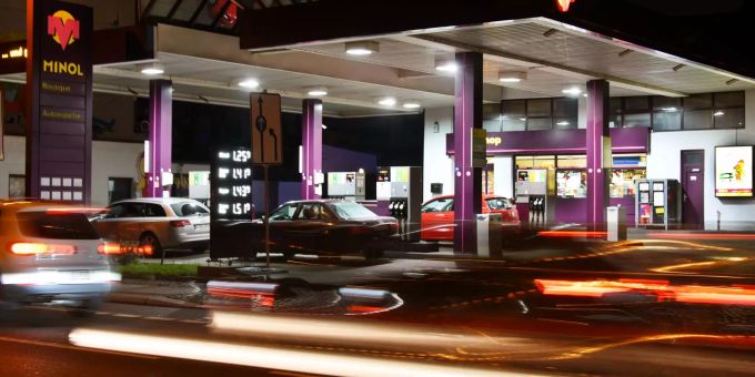 Tankstelle (Symbolfoto) «Stets dienstbereit zu ihrem Wohl» - Minol wird 70