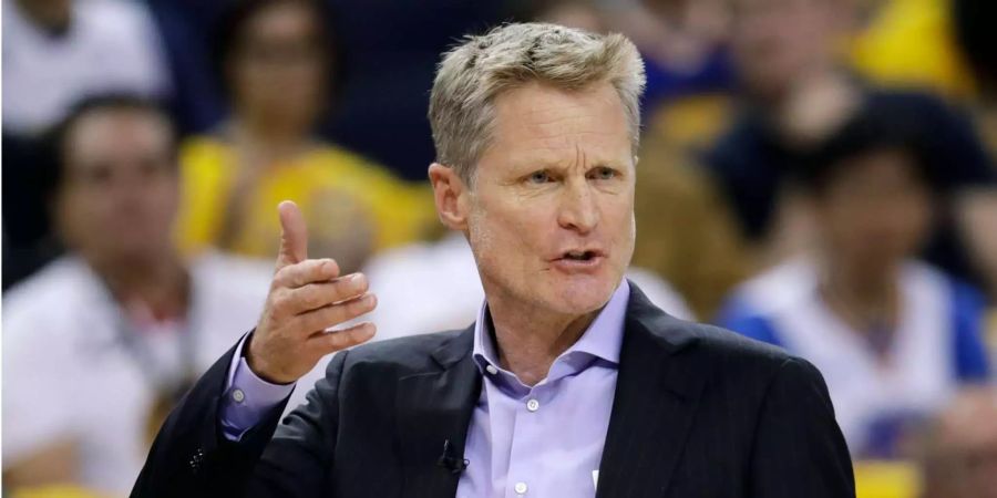 Steve Kerr bleibt längerfristig Trainer bei Golden State.