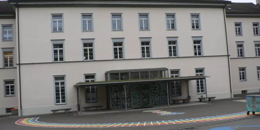 Schulhaus Kirchplatz