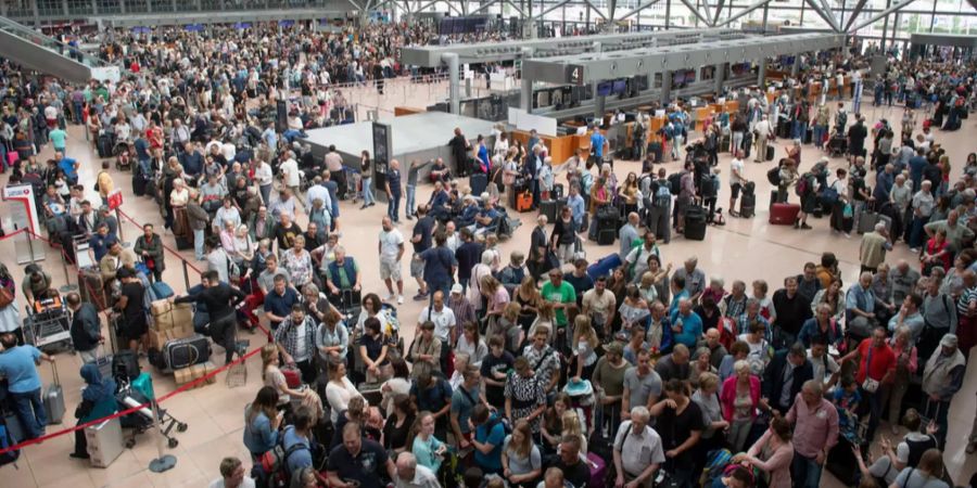 Die Ursache des Stromausfalls am Hamburger Flughafen ist entdeckt worden.