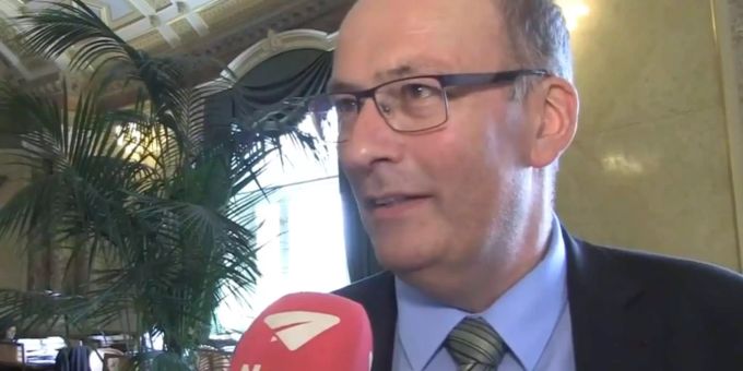 Nationalrats-Debatte - Wenig Chancen für Hornkuh-Initiative