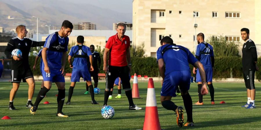 Die iranische Nationalmannschaft unter Carlos Queiroz bei einer Trainingseinheit.