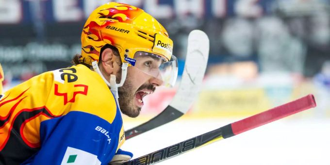 Der Captain der Kloten Flyers wechselt auf die nächste Saison zum Rivalen ZSC Lions. Der Captain der Kloten Flyers wechselt auf die nächste Saison zum Rivalen ZSC Lions.