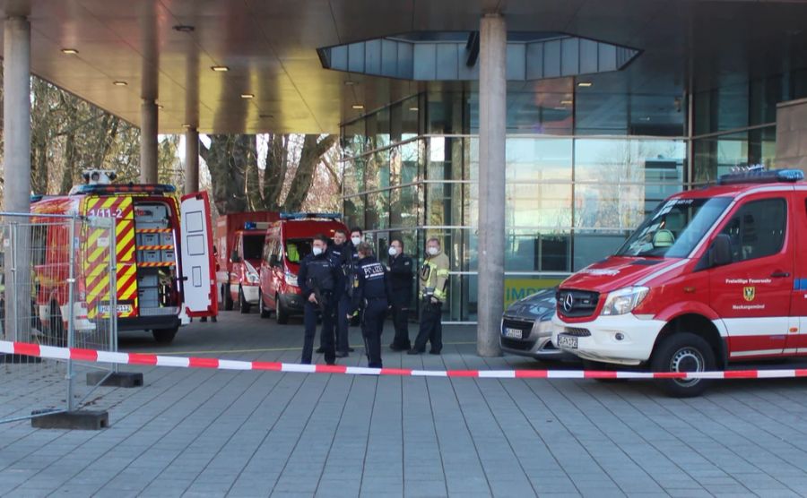 Nach der Tat floh der Deutsche aus dem Uni-Gebäude nach draussen und tötete sich selbst.