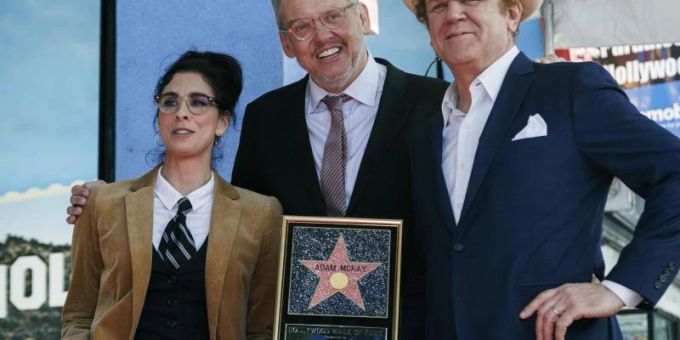 Sarah Silverman (v.l.n.r.), Adam McKay und John C. Reilly bei der Zeremonie auf dem Hollywood Walk of Fame. Foto: Willy Sanjuan/Invision via AP/dpa Sarah Silverman (v.l.n.r.), Adam McKay und John C. Reilly bei der Zeremonie auf dem Hollywood Walk of Fame. Foto: Willy Sanjuan/Invision via AP/dpa