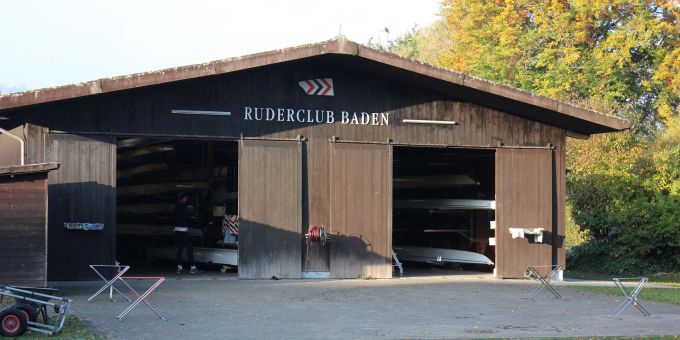 Das Bootshaus vom Ruderclub Baden. - Baden Das Bootshaus vom Ruderclub Baden. - Baden