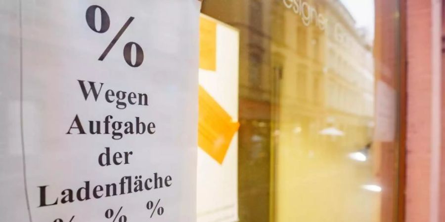 Bisher gibt es keine Pleitewelle - die Zahl der Unternehmen, die infolge der Pandemie in Schieflage geraten, könnte allerdings noch steigen. Foto: Frank Rumpenhorst/dpa
