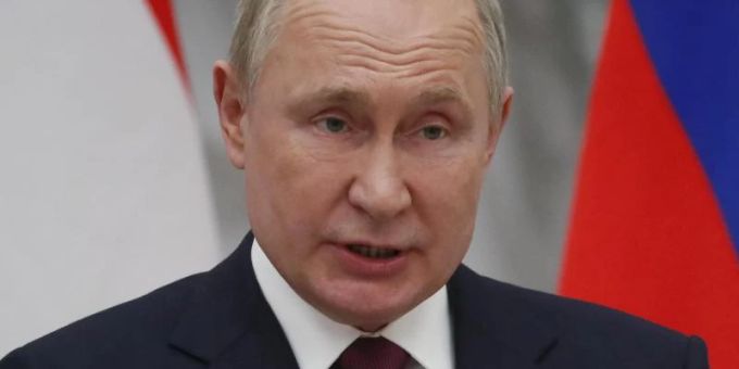 Wladimir Putin wirft dem Westen vor, in der aktuellen Krise Russlands Sicherheitsinteressen zu ignorieren. Foto: Yuri Kochetkov/Pool EPA/AP/dpa Wladimir Putin wirft dem Westen vor, in der aktuellen Krise Russlands Sicherheitsinteressen zu ignorieren. Foto: Yuri Kochetkov/Pool EPA/AP/dpa