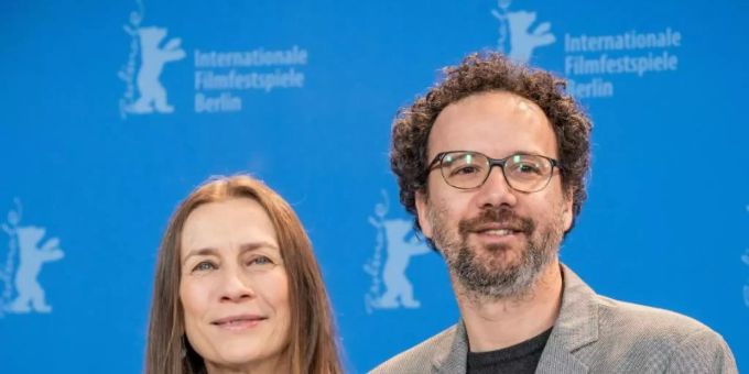 Bei ihnen steht der Film im Vordergrund: Carlo Chatrian und Mariette Rissenbeek. Foto: Michael Kappeler/dpa Bei ihnen steht der Film im Vordergrund: Carlo Chatrian und Mariette Rissenbeek. Foto: Michael Kappeler/dpa