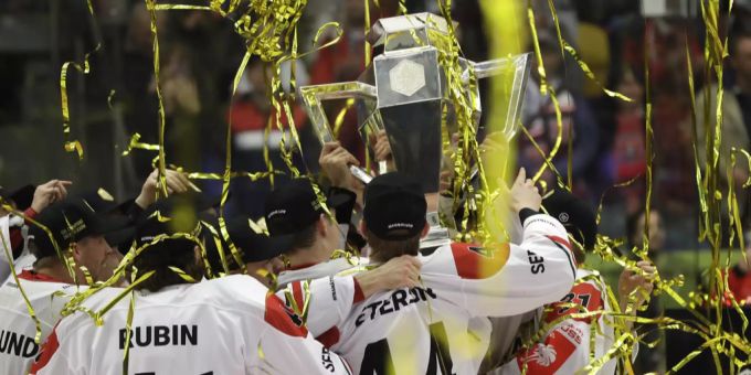 Das schwedische Eishockeyteam Frölunda HC gewinnt die Champions League zum vierten Mal in fünf Jahren. Frölunda HC Champions League