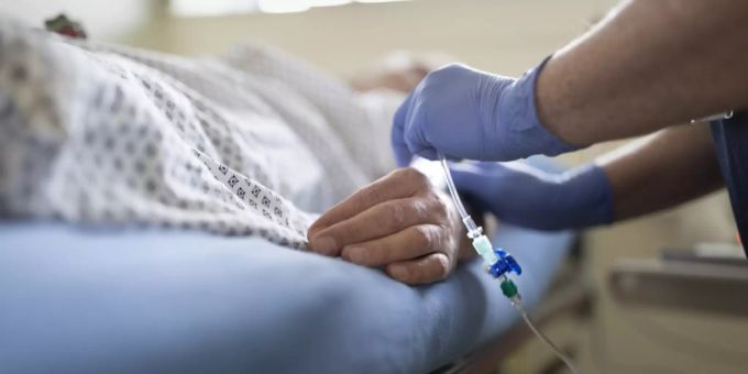 Das Zürcher Pflegepersonal wird über SMS über Einsätze informiert. (Symbolbild) zürich spital