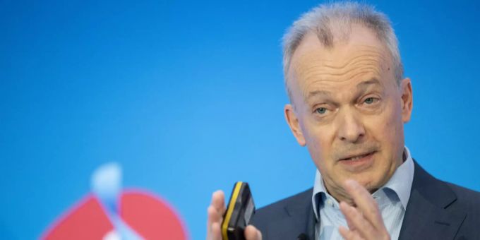 Der CEO der Swisscom, Urs Schaeppi spricht über Einverständnis mit UPC. upc