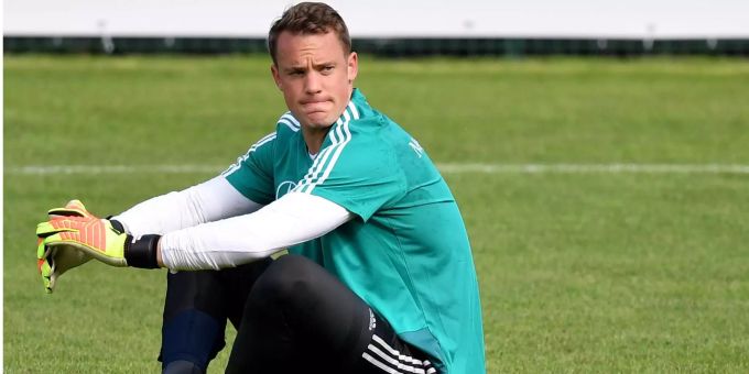 Noch ist nicht sicher, ob Manuel Neuer an der WM dabei sein wird. Noch ist nicht sicher, ob Manuel Neuer an der WM dabei sein wird.