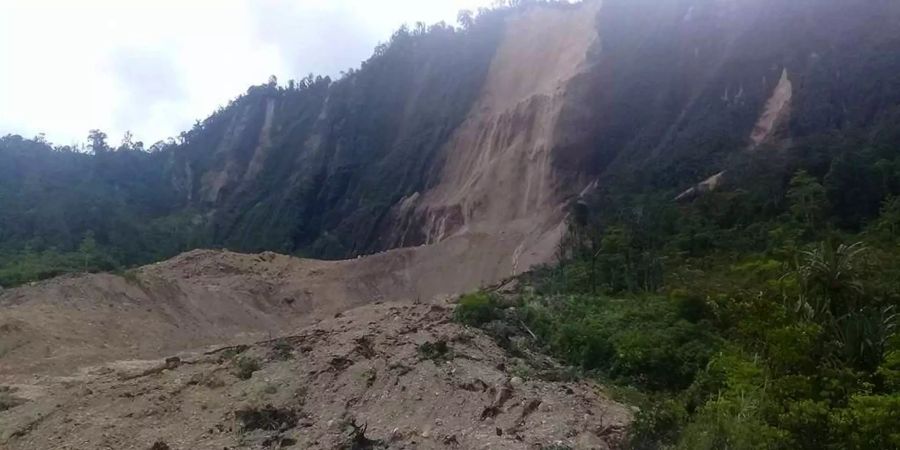 Erdbeben in Papua-Neuguinea führen auch zu Bergrutschen.