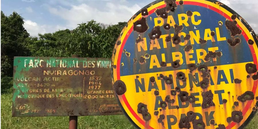 Die Einschusslöcher auf dem Schild des Albert-Nationalparks, des früheren Namen des Virunga-Nationalparks, zeugen von den bewaffneten Konflikten im Ost-Kongo.