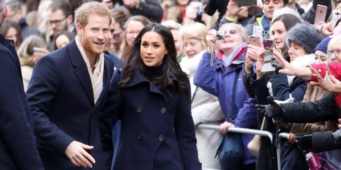 Spezialeinheit - 160 Stalker bedrohen Meghan Markle vor Hochzeit