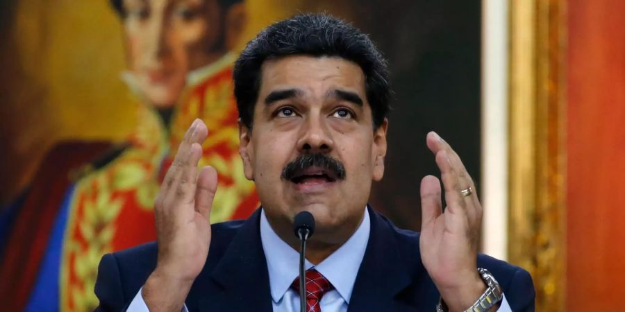 Nicolas Maduro hält eine Pressekonferenz in Caracas.