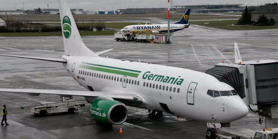 Ein Flugzeug der Airline Germania.