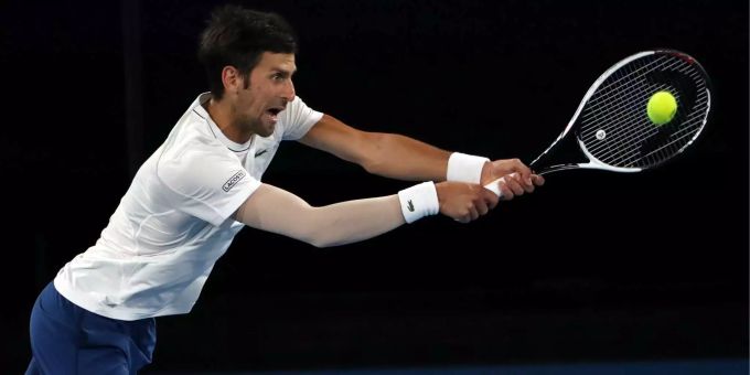 Kommt weiterhin nicht auf Touren und scheitert in Indian Wells bereits beim Spiel: Novak Djokovic. Kommt weiterhin nicht auf Touren und scheitert in Indian Wells bereits beim Spiel: Novak Djokovic.