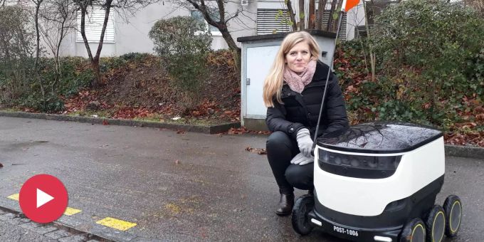 Schritt-Tempo auf Trottoir - Der E-Pöstler liefert bis vor die Haustüre