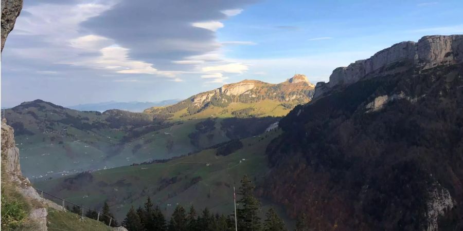 Die Aussicht ins appenzellische Bergland.