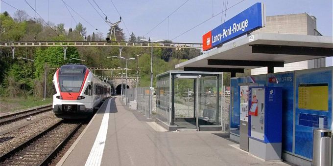 Der provisorische Bahnhof von Lancy-Pont-Rouge, in Verwendung von 2002 bis 2017. Der provisorische Bahnhof von Lancy-Pont-Rouge, in Verwendung von 2002 bis 2017.
