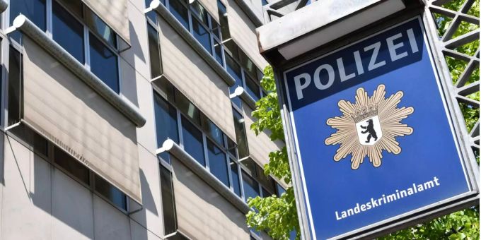 Zurzeit wird wegen Verdachts auf einen Verstoss gegen das Arzneimittelgesetz gegen den Mediziner ermittelt. Landeskriminalamt Mediziner