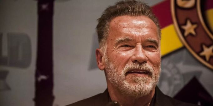 Arnold Schwarzenegger nimmt Abschied von Vajna. Arnold Schwarzenegger