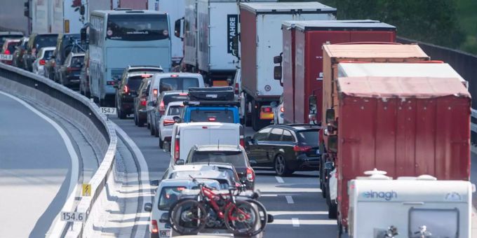 Verkehr (Symbolbild) Verkehr (Symbolbild)