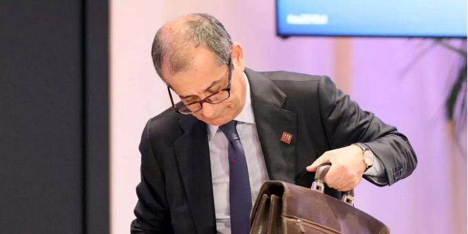 Giovanni Tria, italienischer Finanz- und Wirtschaftsminister, kommt zu einem Treffen der Euro-Finanzminister. Giovanni Tria, italienischer Finanz- und Wirtschaftsminister, kommt zu einem Treffen der Euro-Finanzminister.