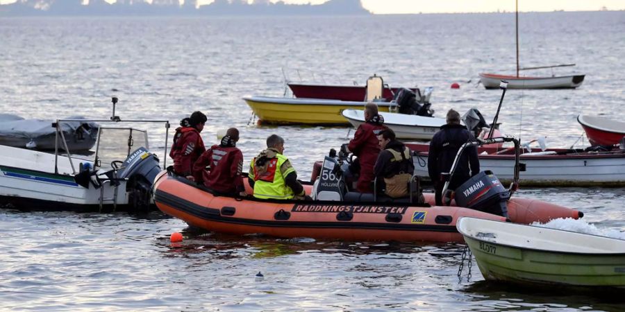 Ein 29-jähriger Taucher ist am Mittwochmorgen im Genfersee tödlich verunglückt. (Symbolbild)