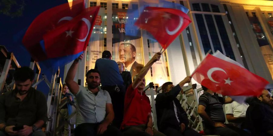 Feiern den Wahlsieg: Anhänger von Recep Tayyip Erdogan