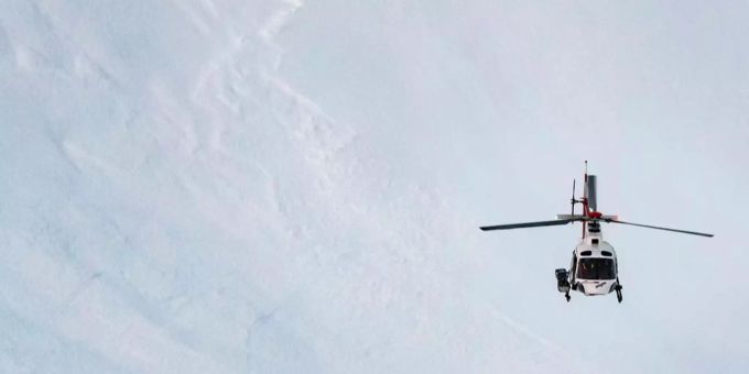 Ein Helikopter in der Luft. (Symbolbild) pilot